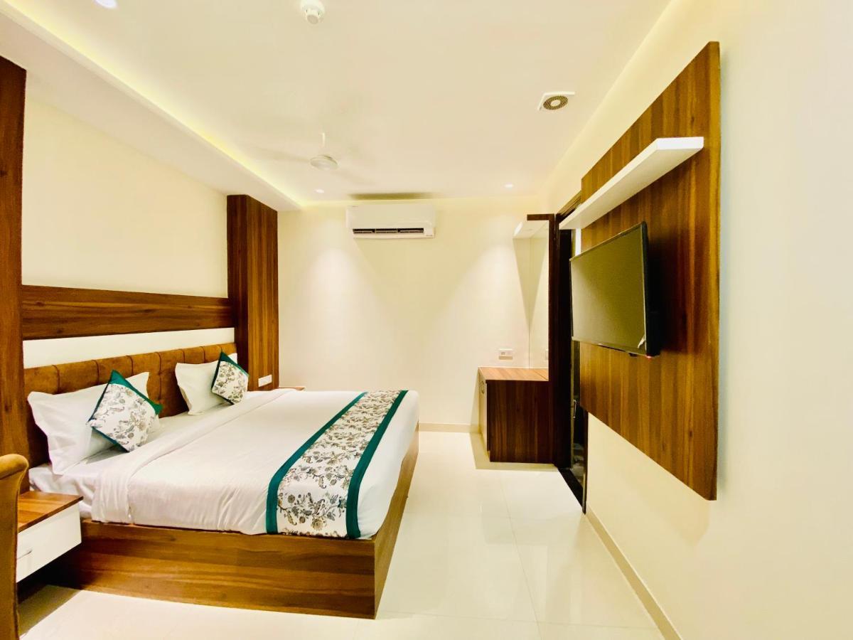 Hotel White House By An Hotels - Walking Distance From Golden Temple Amritsar Exterior photo