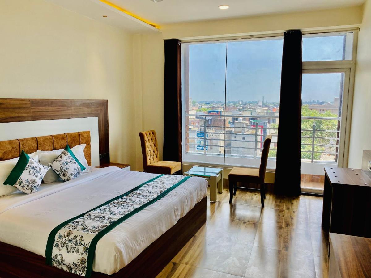 Hotel White House By An Hotels - Walking Distance From Golden Temple Amritsar Exterior photo