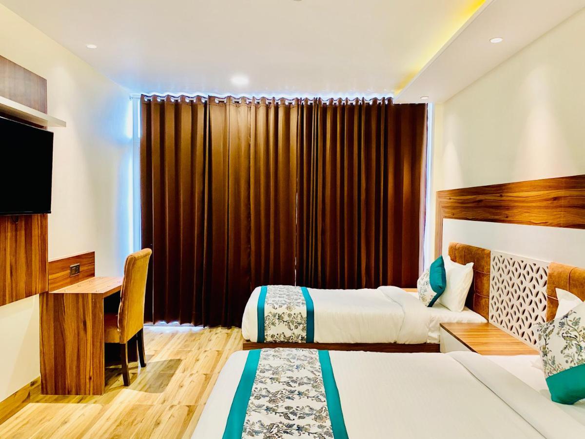 Hotel White House By An Hotels - Walking Distance From Golden Temple Amritsar Exterior photo