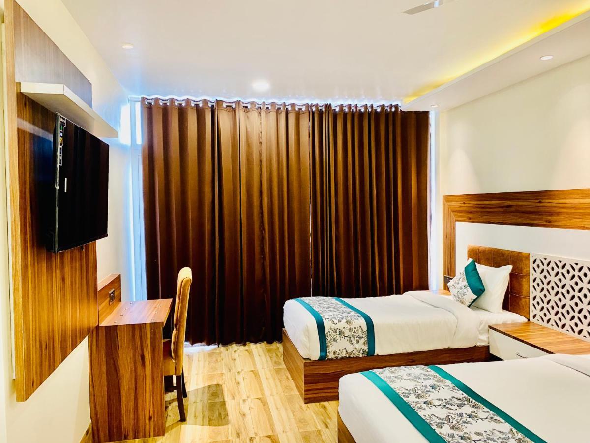 Hotel White House By An Hotels - Walking Distance From Golden Temple Amritsar Exterior photo
