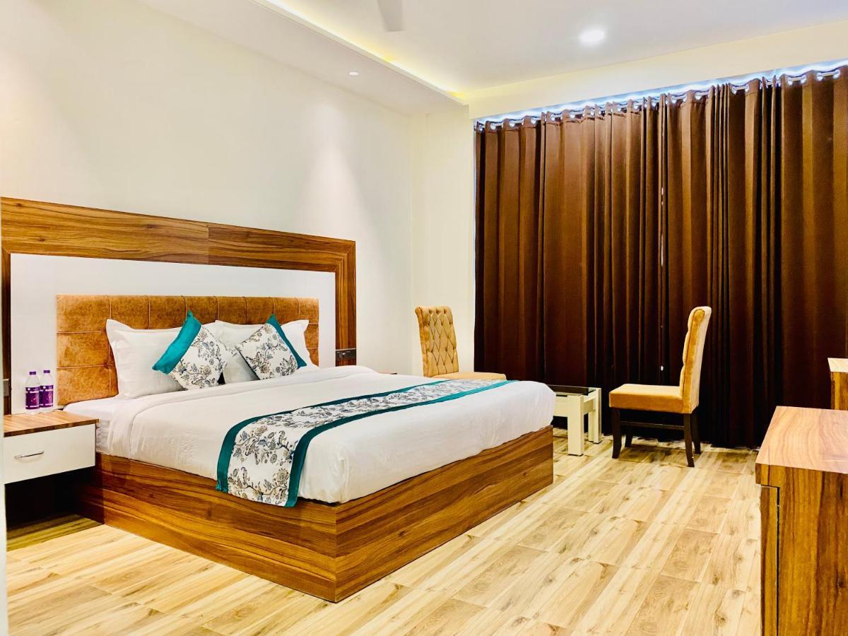 Hotel White House By An Hotels - Walking Distance From Golden Temple Amritsar Exterior photo