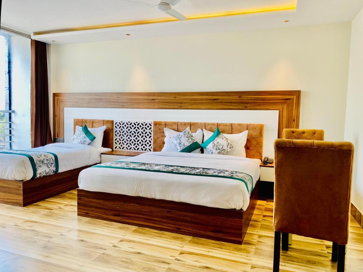 Hotel White House By An Hotels - Walking Distance From Golden Temple Amritsar Exterior photo