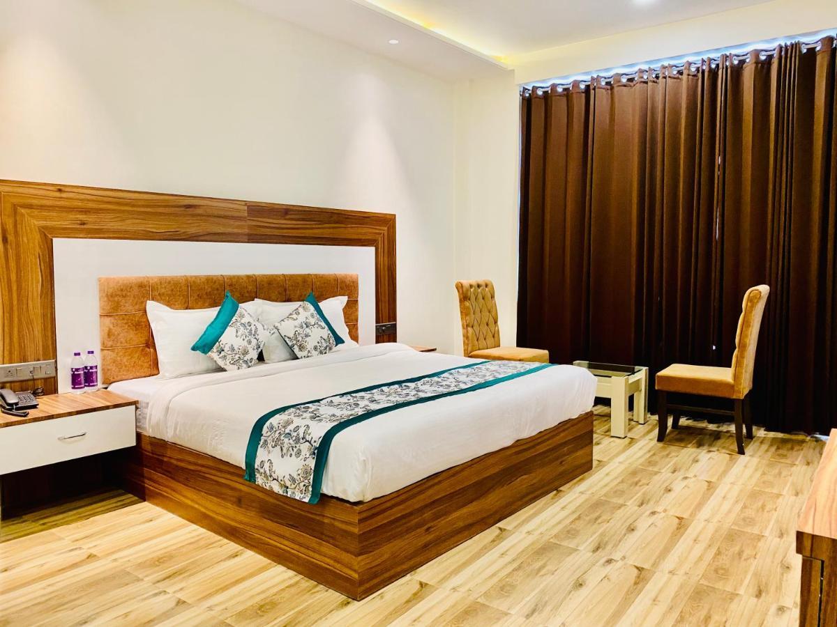 Hotel White House By An Hotels - Walking Distance From Golden Temple Amritsar Exterior photo